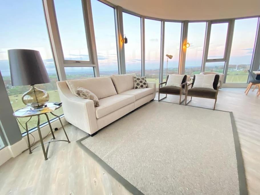 Luxury Converted Water Tower In Flockton Villa Emley Dış mekan fotoğraf