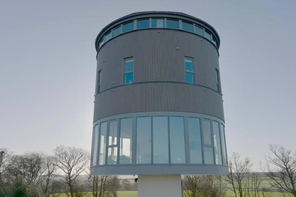Luxury Converted Water Tower In Flockton Villa Emley Dış mekan fotoğraf
